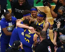 多米体育官方网站-勇士库里比赛全场回放